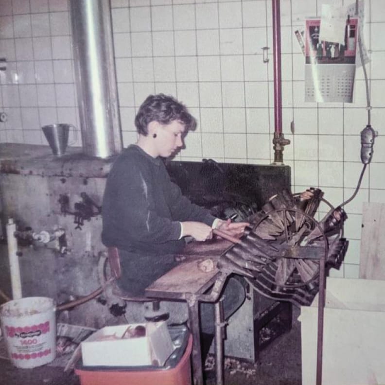 Ijssalon de Mient Alkmaar - oublies_bakken_oud